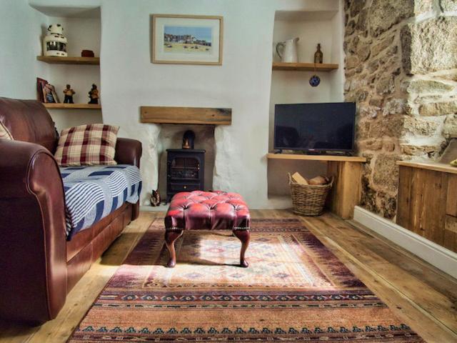 Knocker Cottage Is A 3 Bedroom Made Up Of 1 Double Bedroom And 2 Small Double Bedrooms In Small Village 10 Min To Beaches แคมบอร์น ภายนอก รูปภาพ